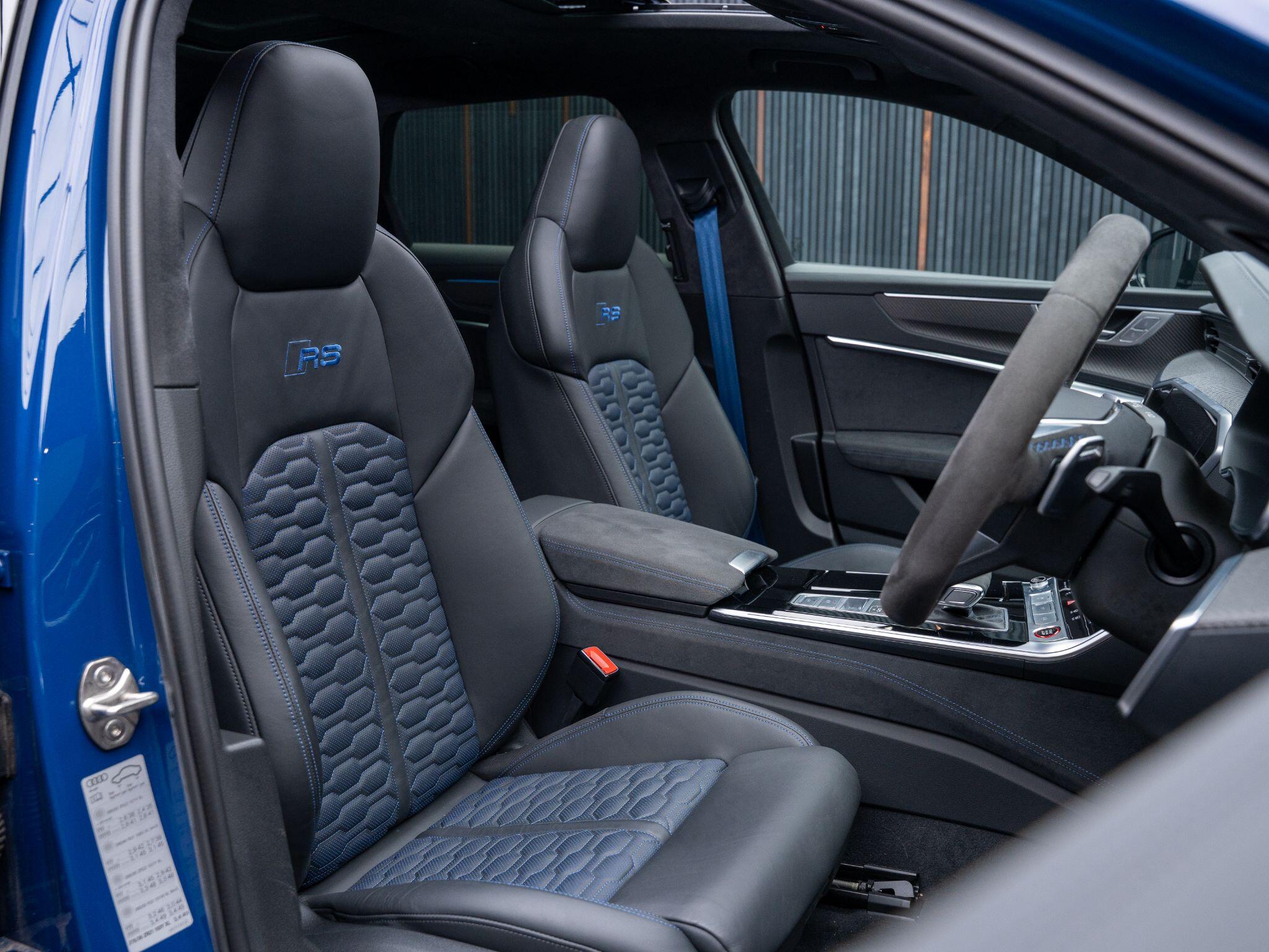 Audi RS6 view 2