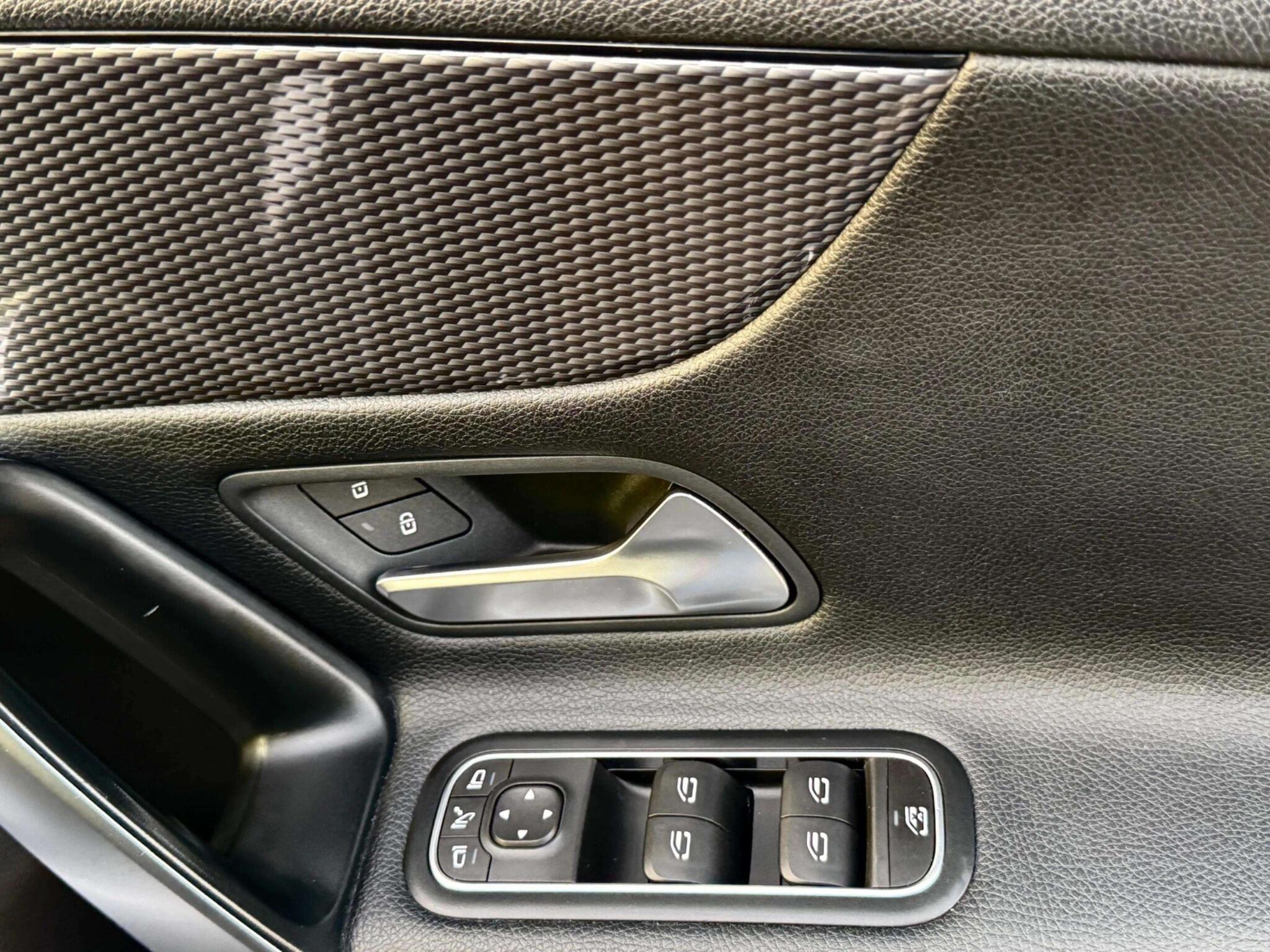 Mercedes-Benz A-Class view 35