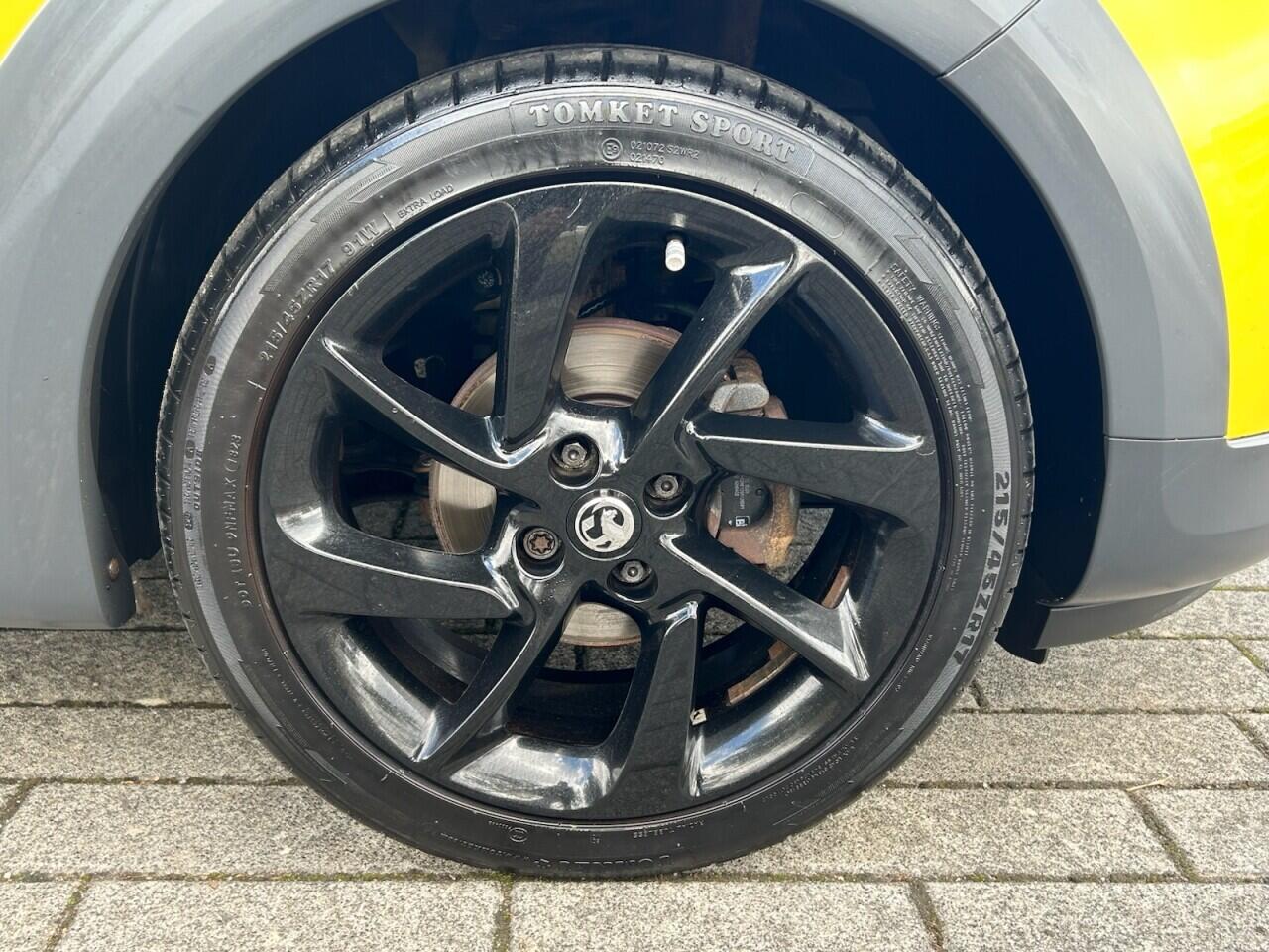 Vauxhall Adam view 4