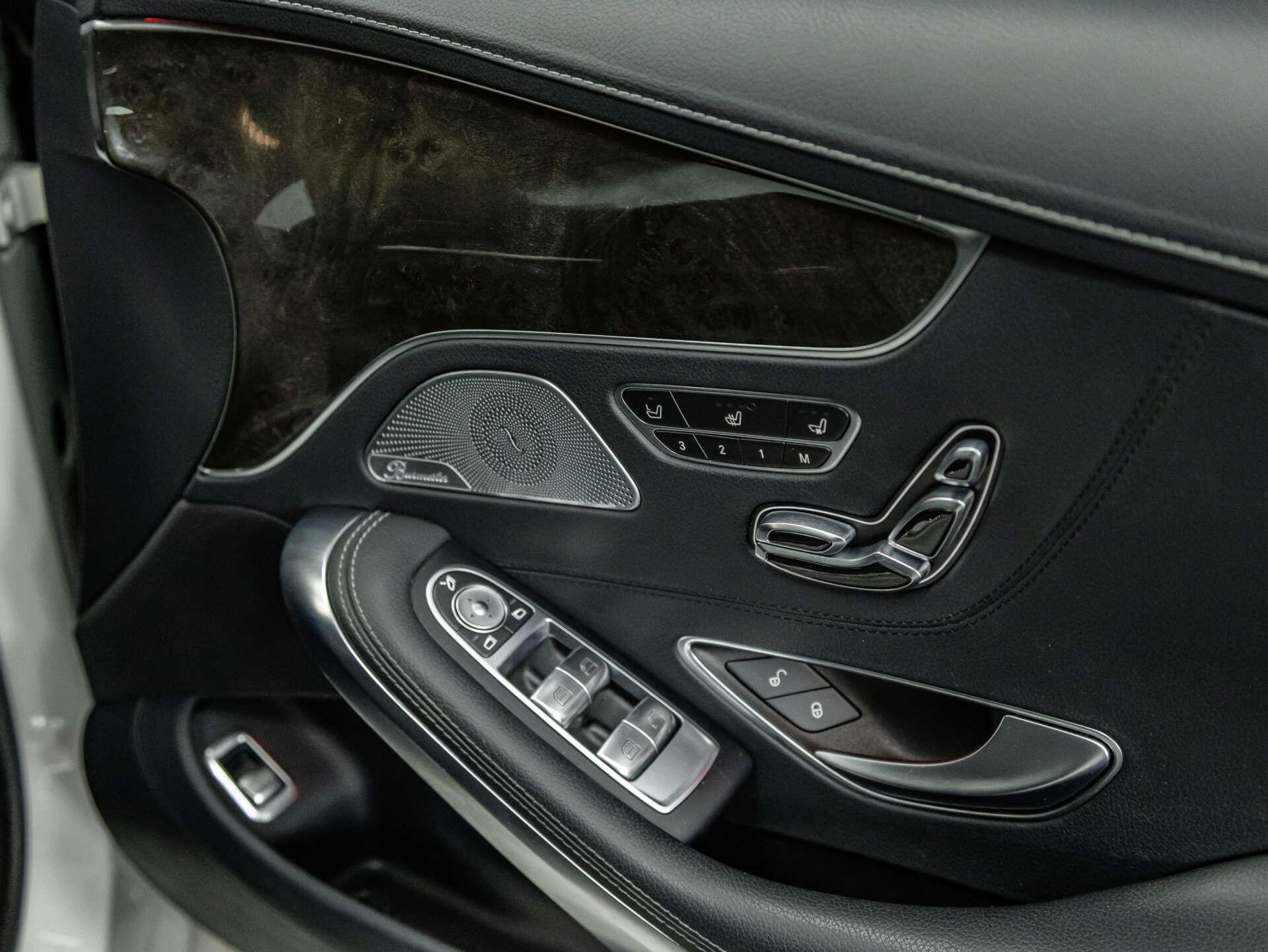 Mercedes-Benz S-Class view 48