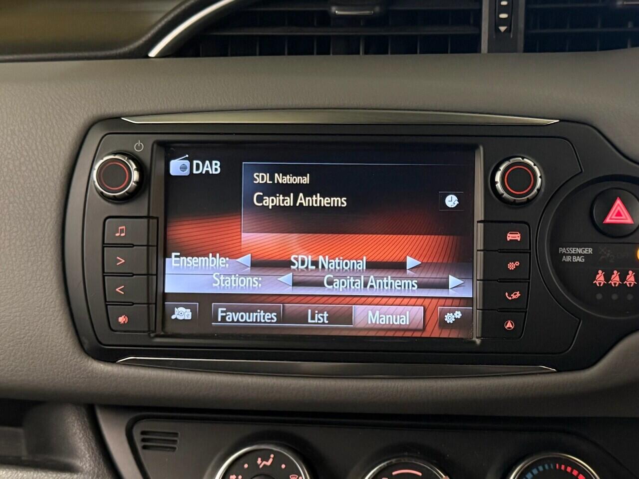 Toyota Yaris view 16