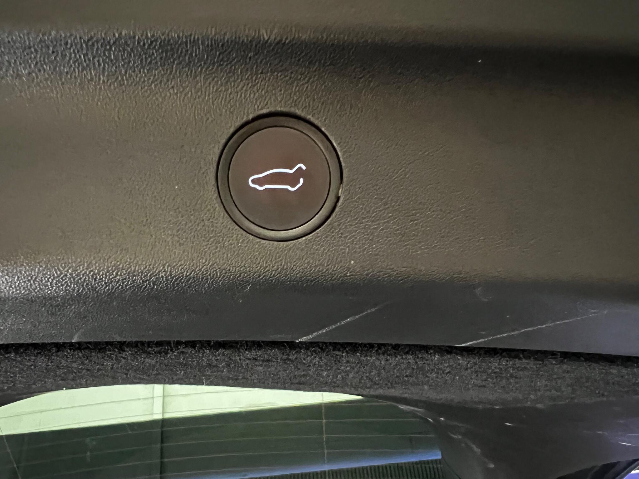 Tesla Model Y view 26