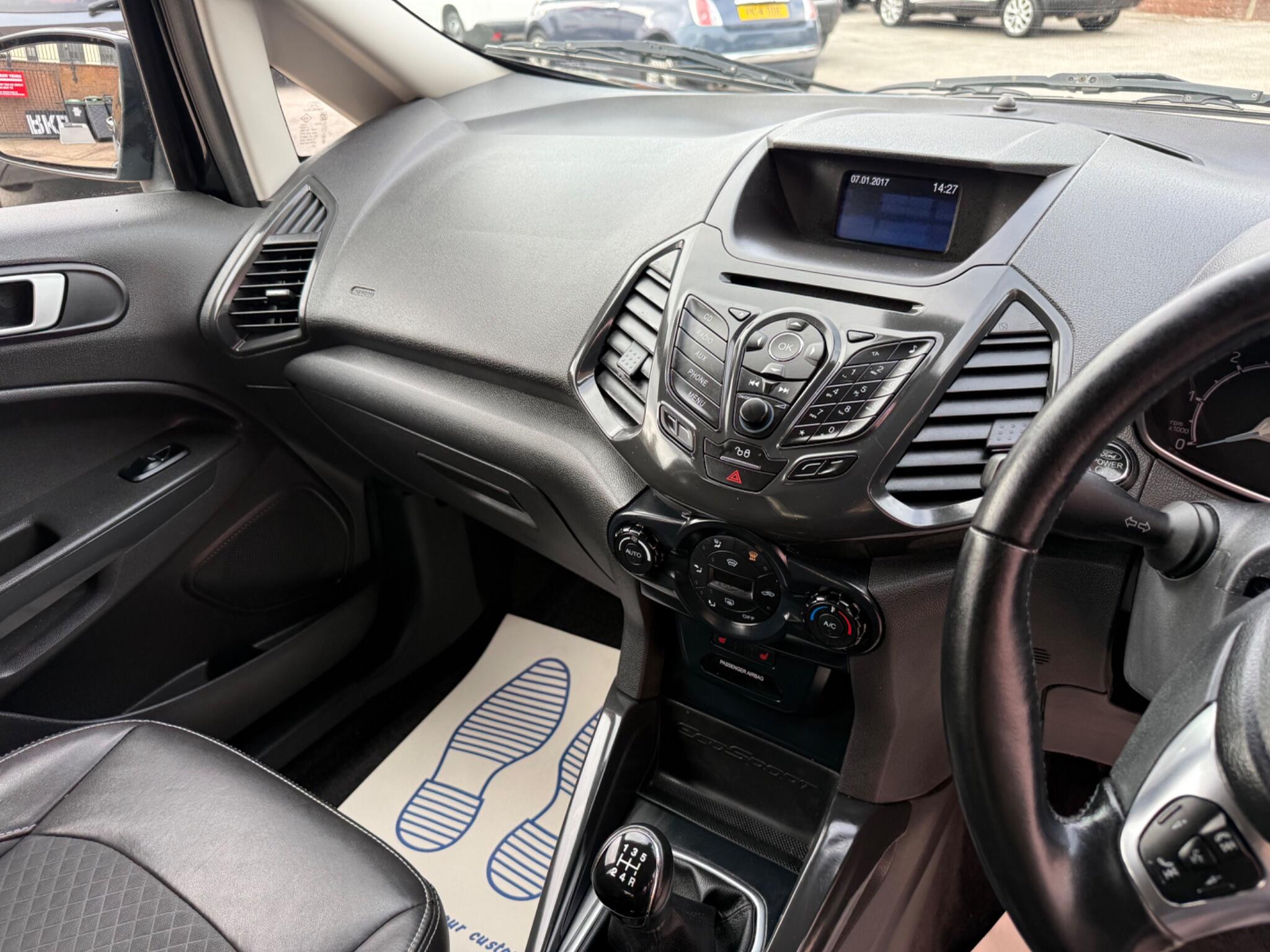 Ford Ecosport view 12