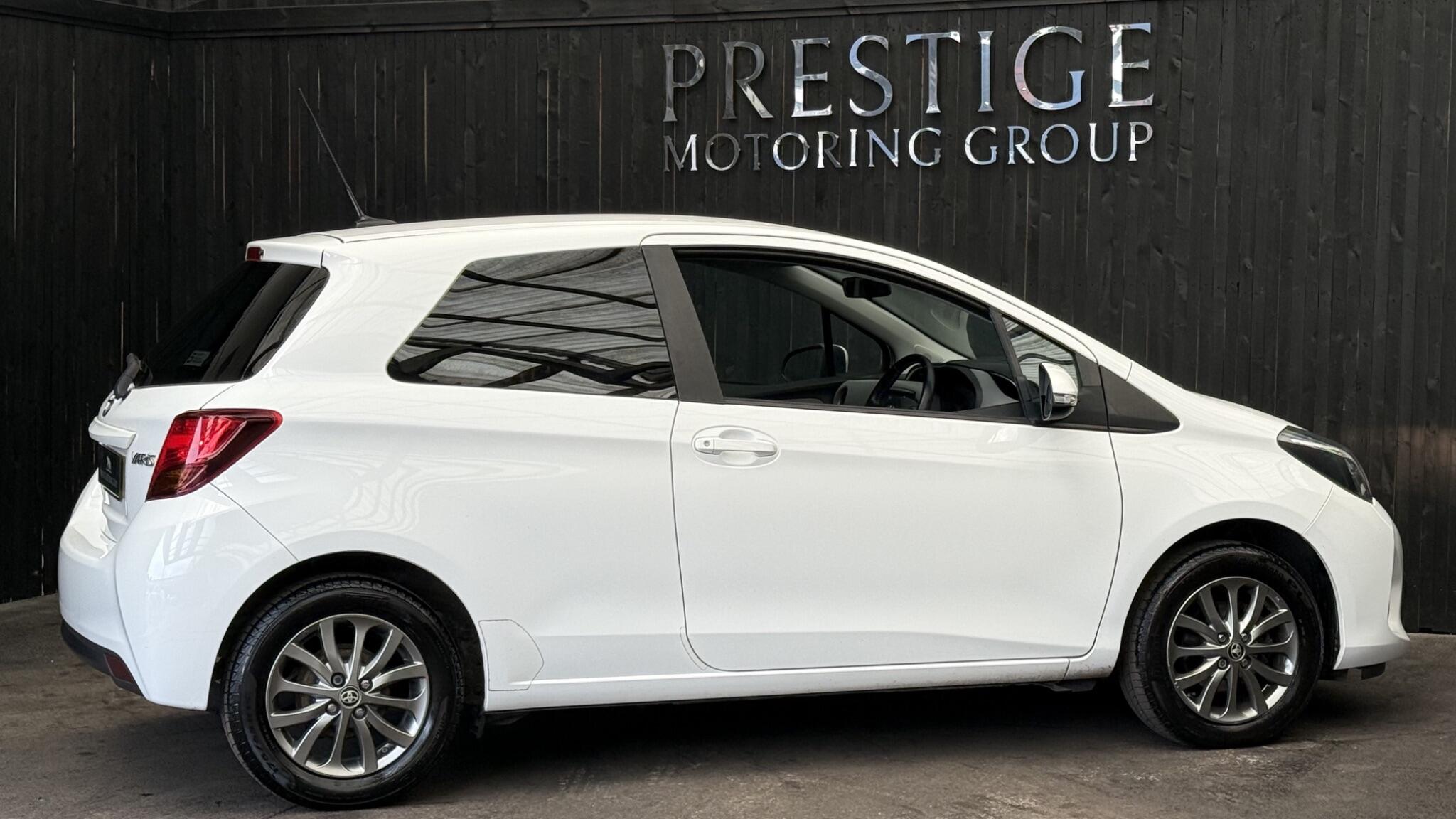Toyota Yaris view 14