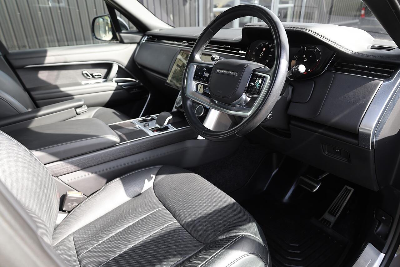Land Rover Range Rover view 11