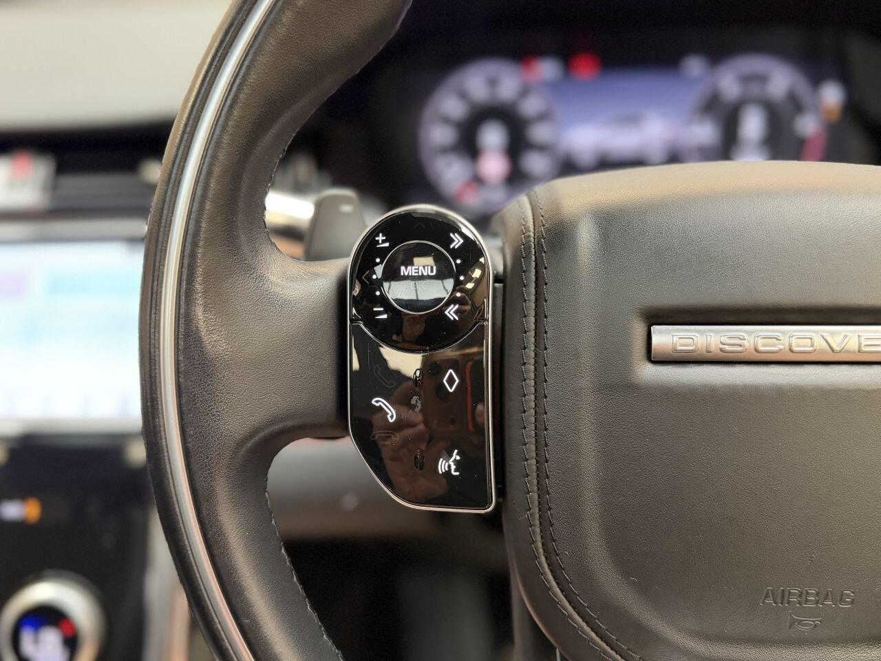Land Rover Discovery Sport view 20