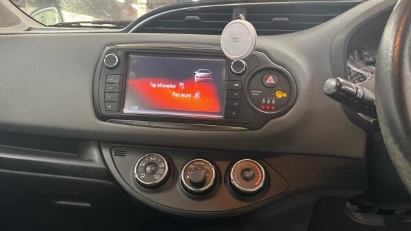 Toyota Yaris view 14