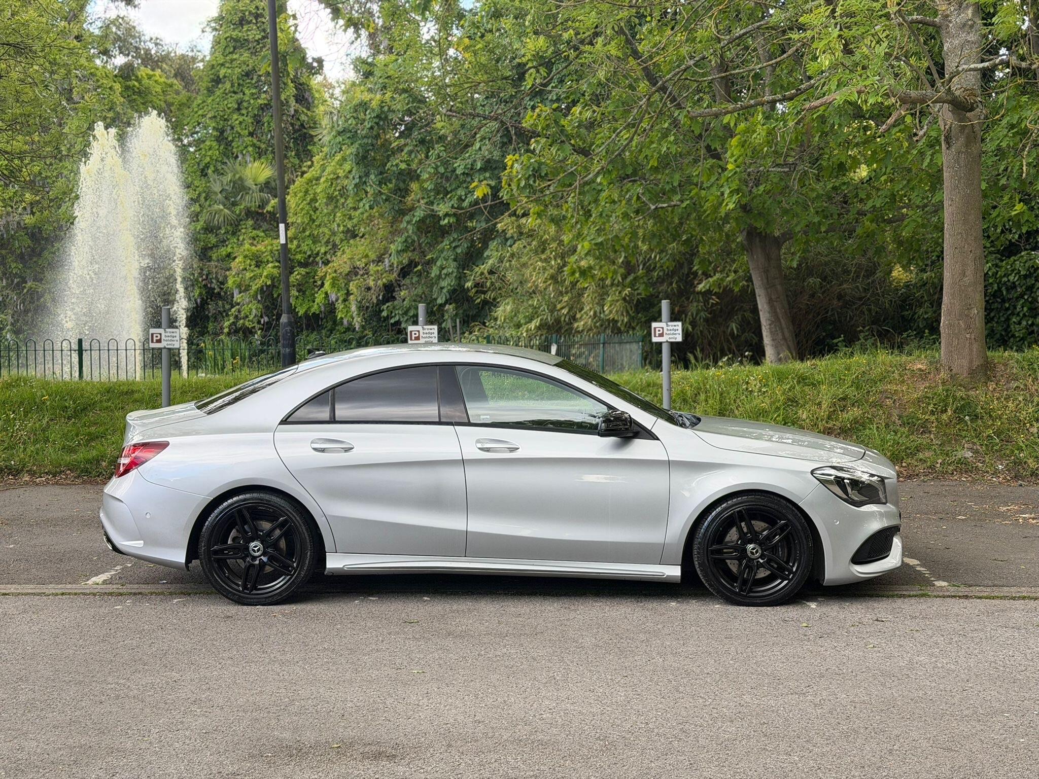 Mercedes-Benz Cla view 3