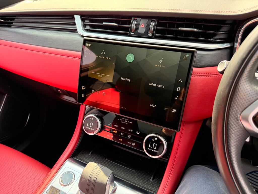 Jaguar F-Pace view 37