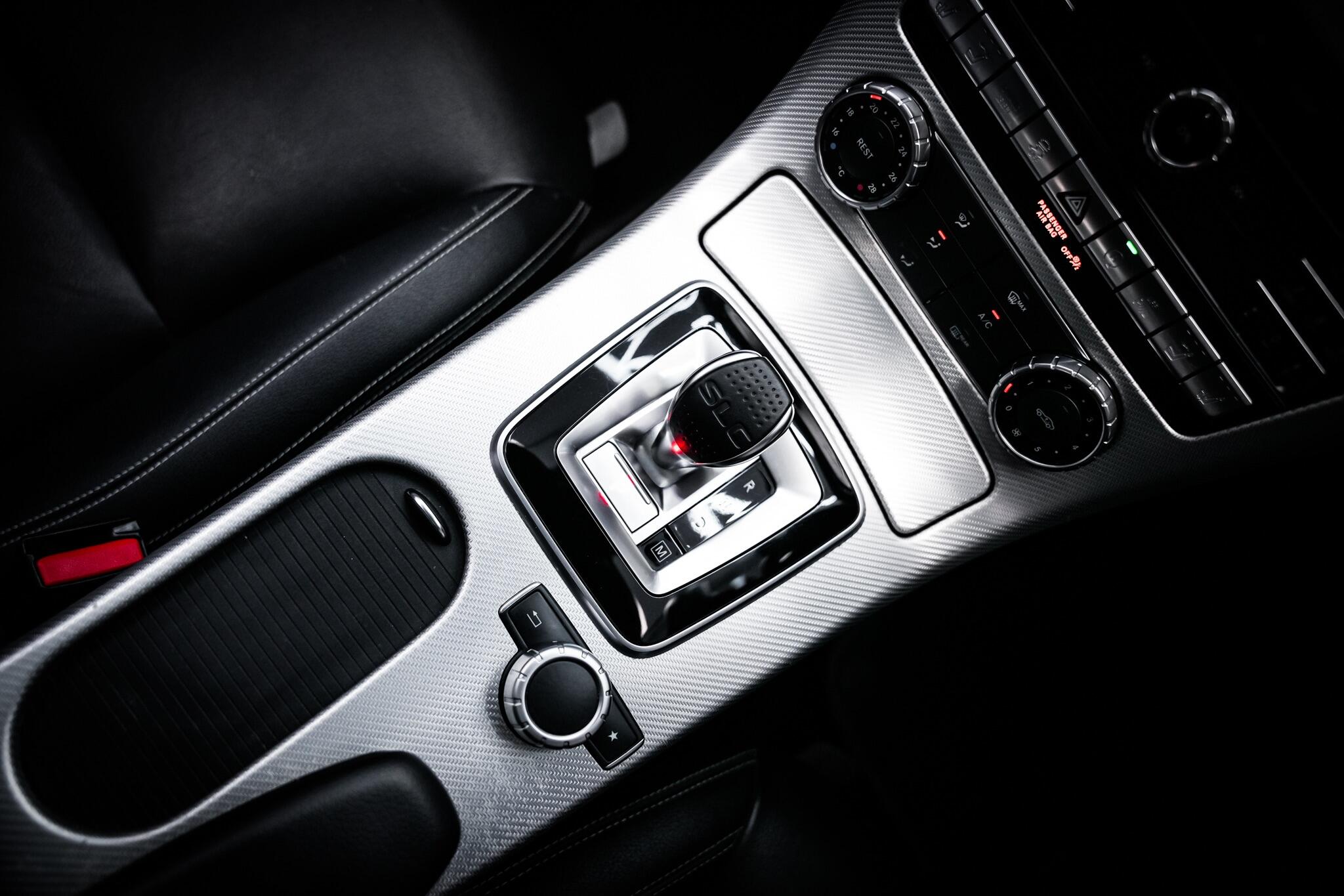 Mercedes-Benz SLC view 5