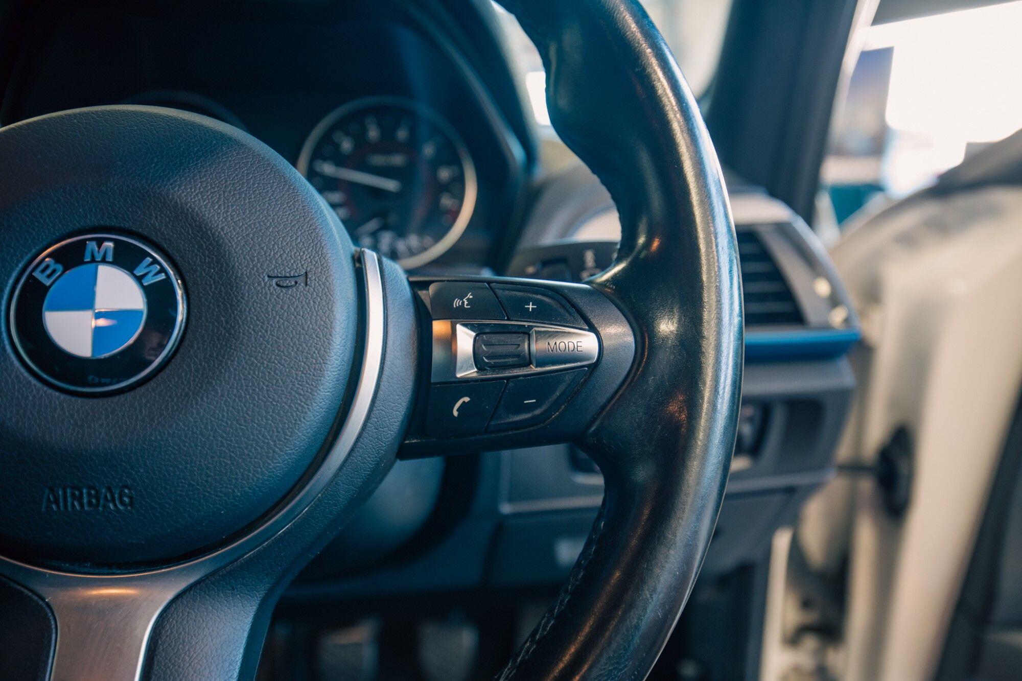 BMW 1 Series view 12
