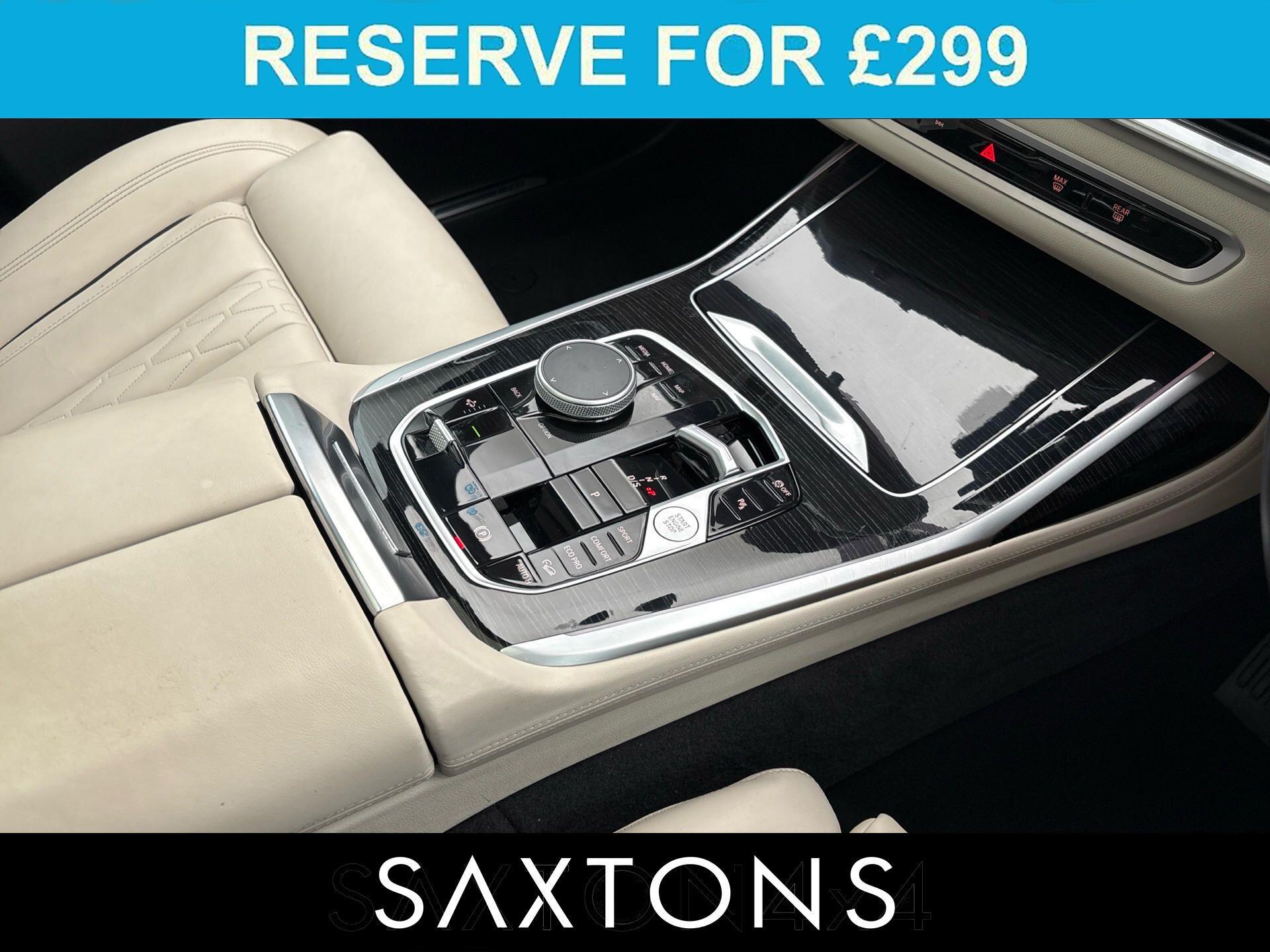 BMW X7 view 24