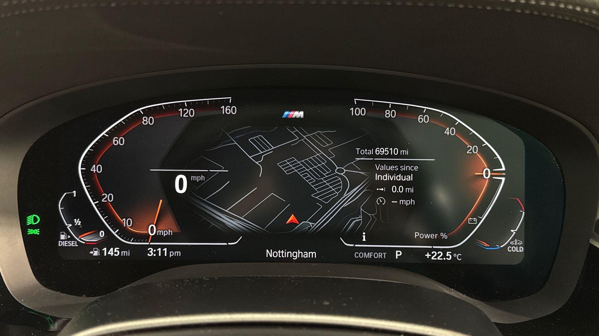 BMW 5 Series view 9