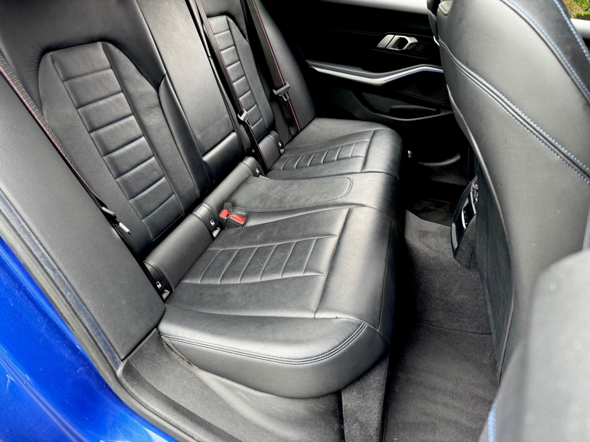 BMW 3 Series view 21