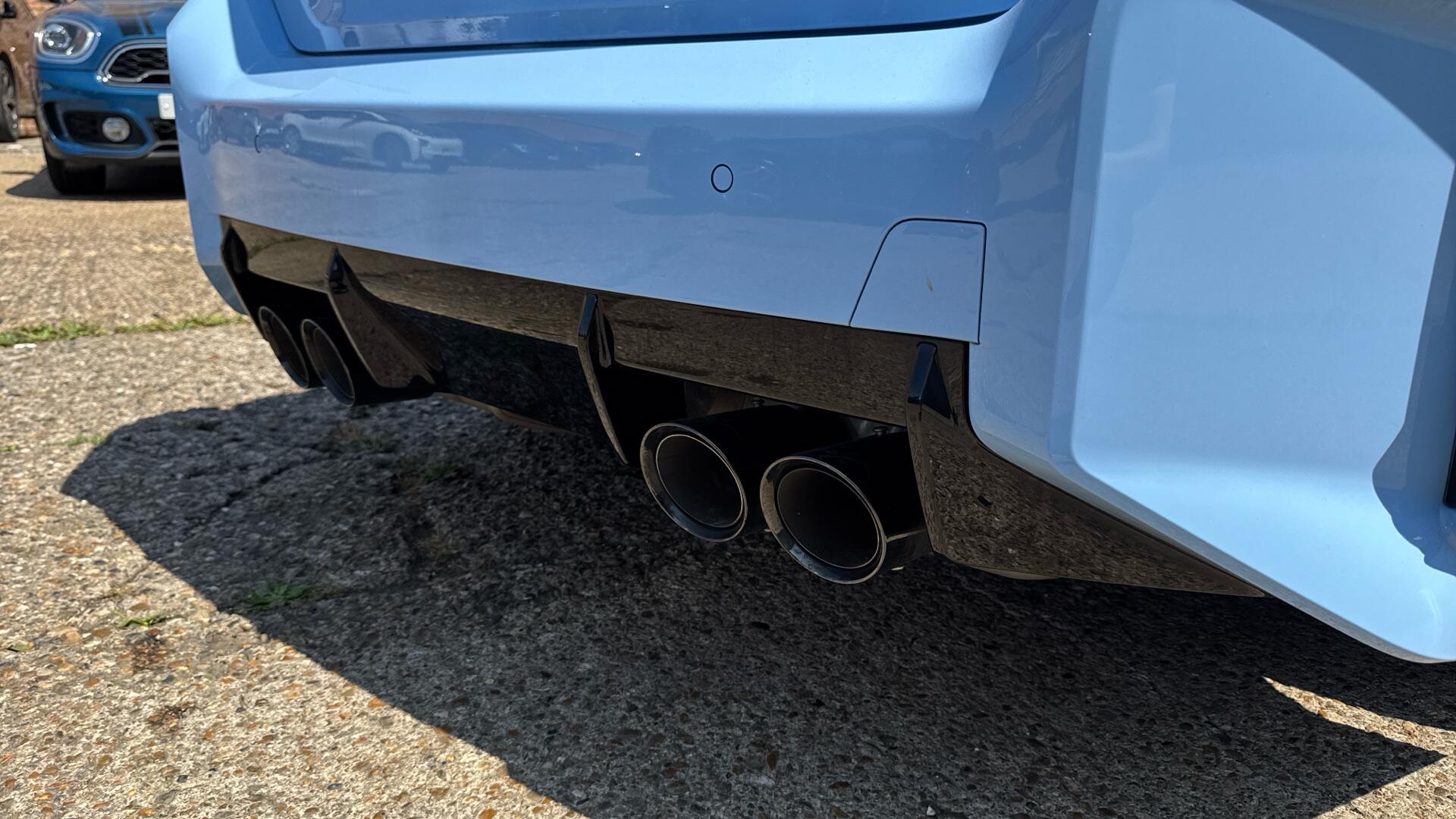 BMW M2 view 24