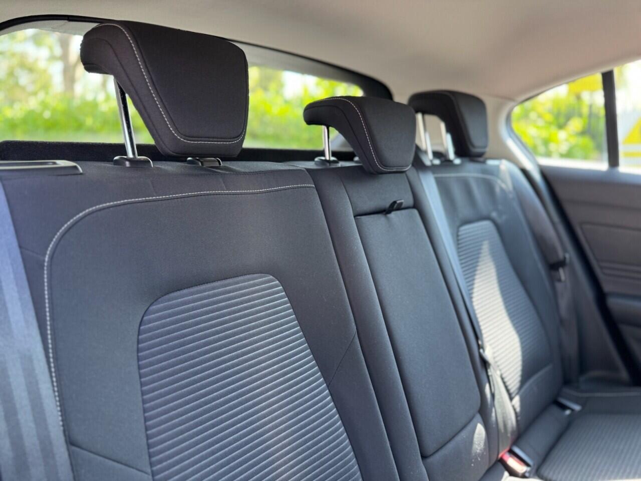 Ford Focus view 30