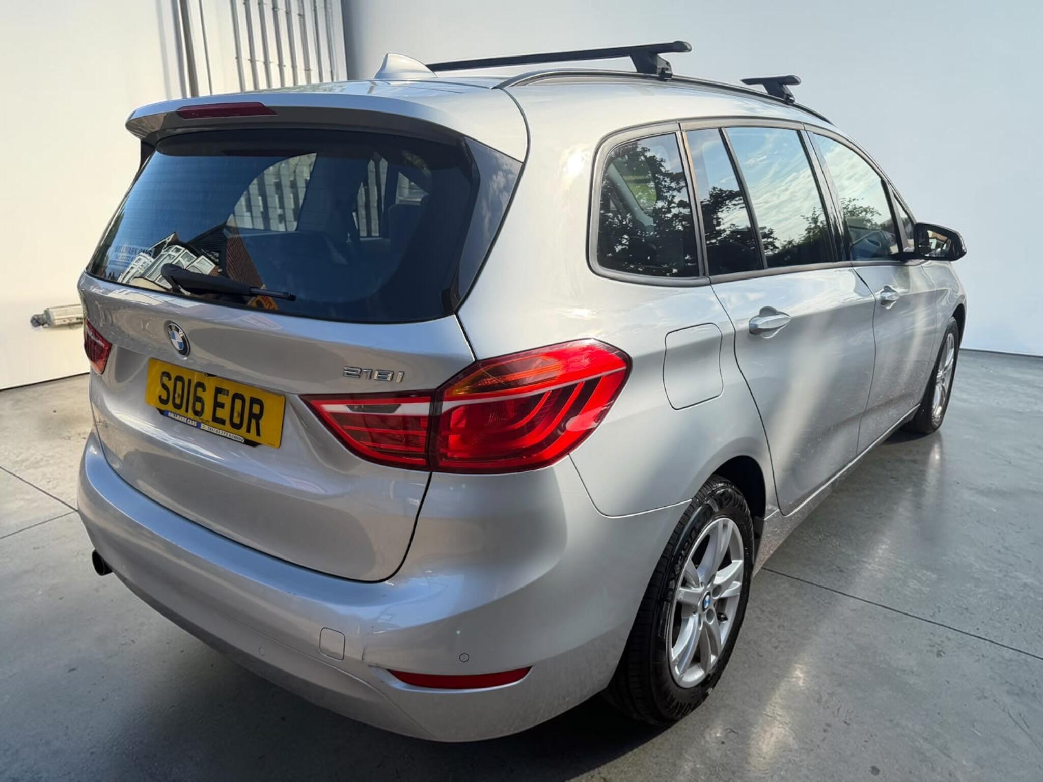 BMW 2 Series view 11