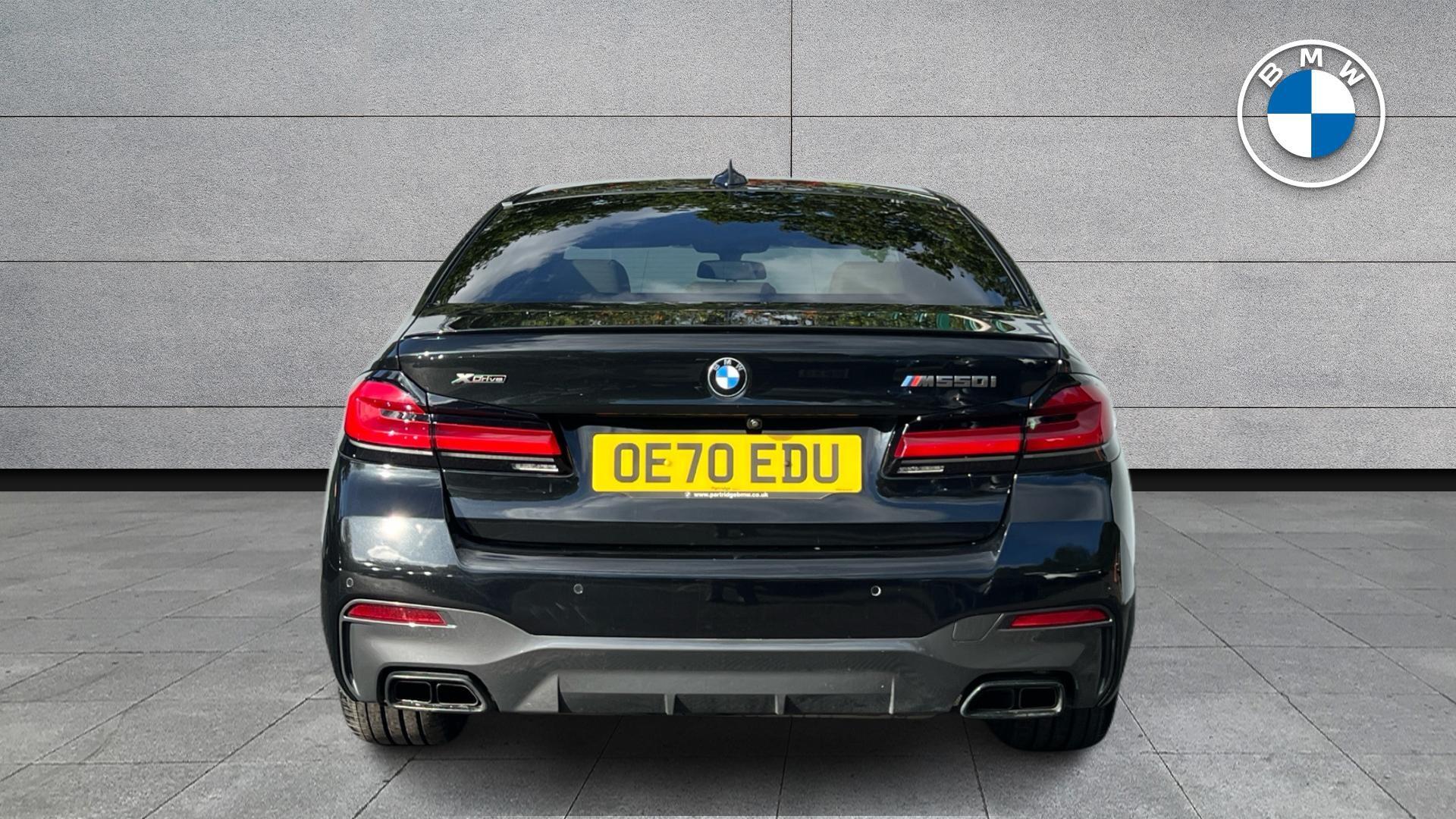 BMW 5 Series view 15