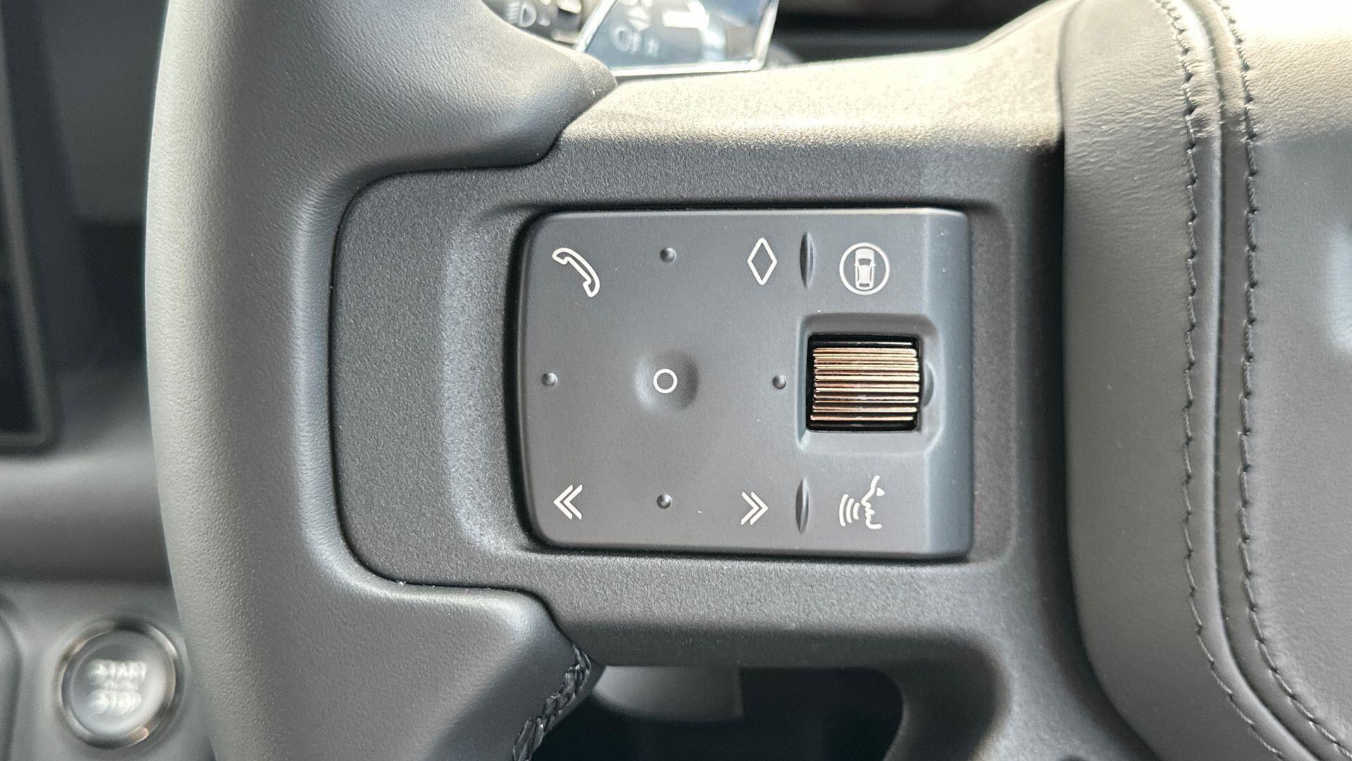 Land Rover Defender view 14