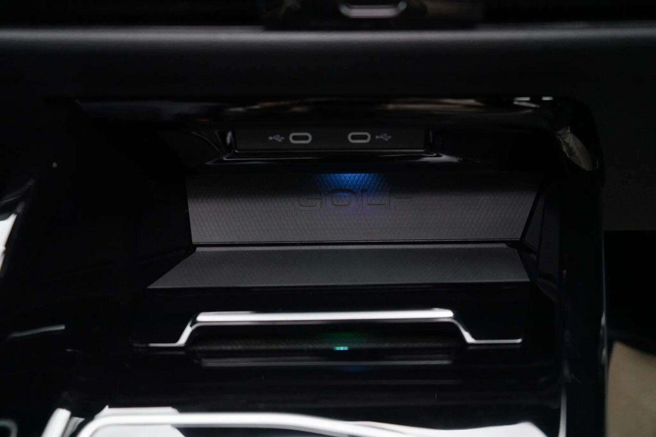 Volkswagen Golf view 27