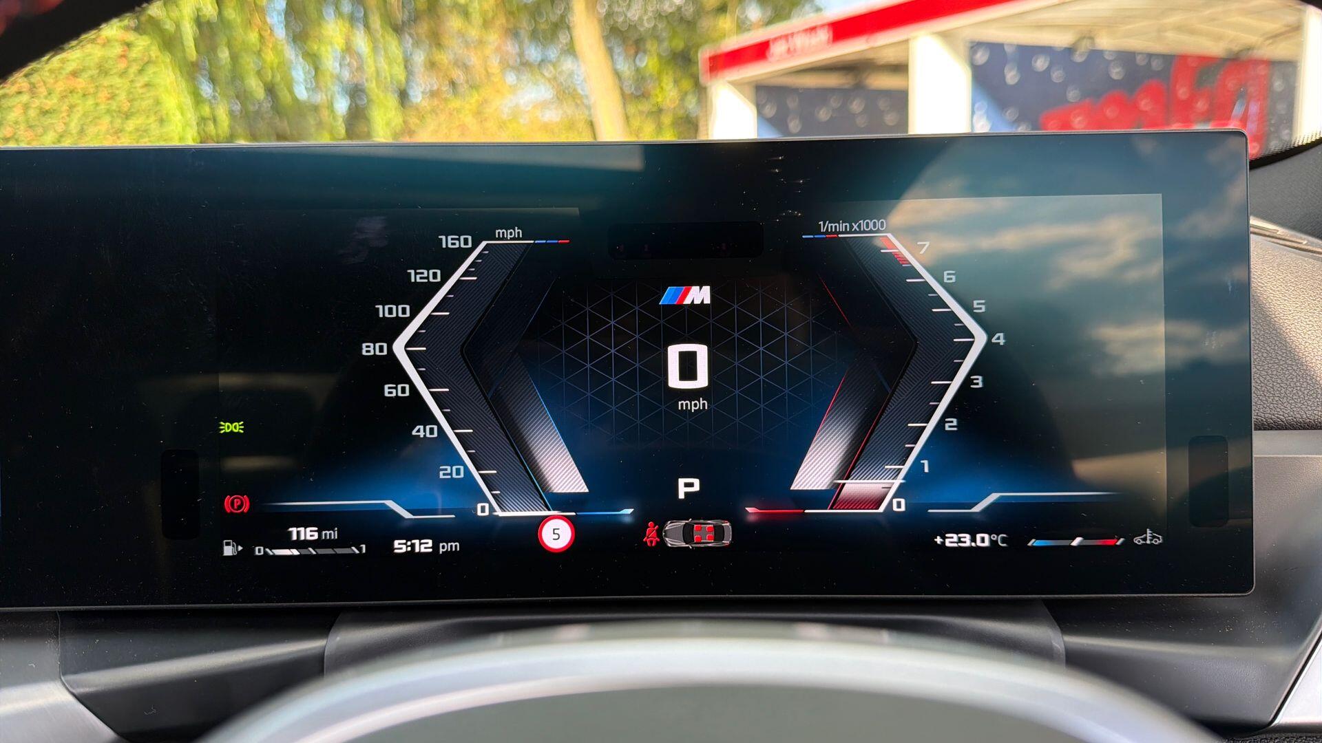 BMW 2 Series view 9