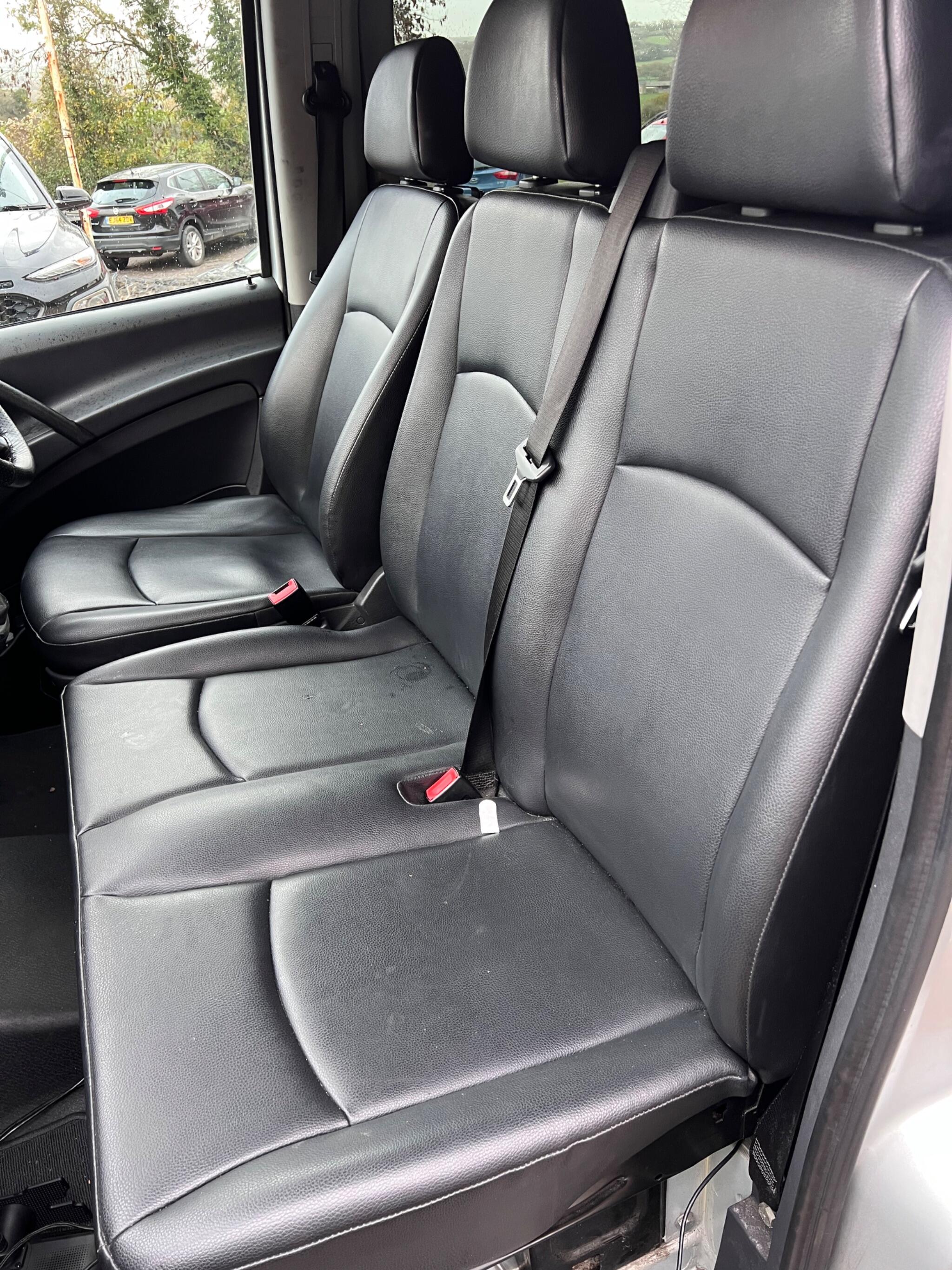 Mercedes-Benz Vito view 38