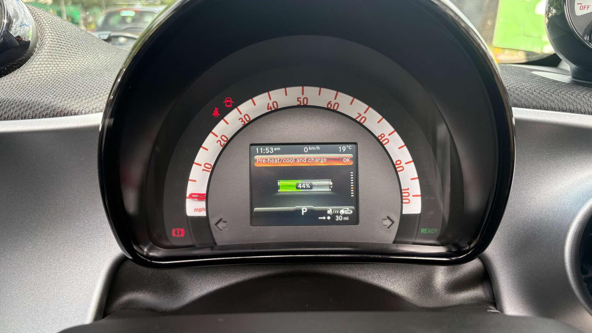 smart Fortwo view 11