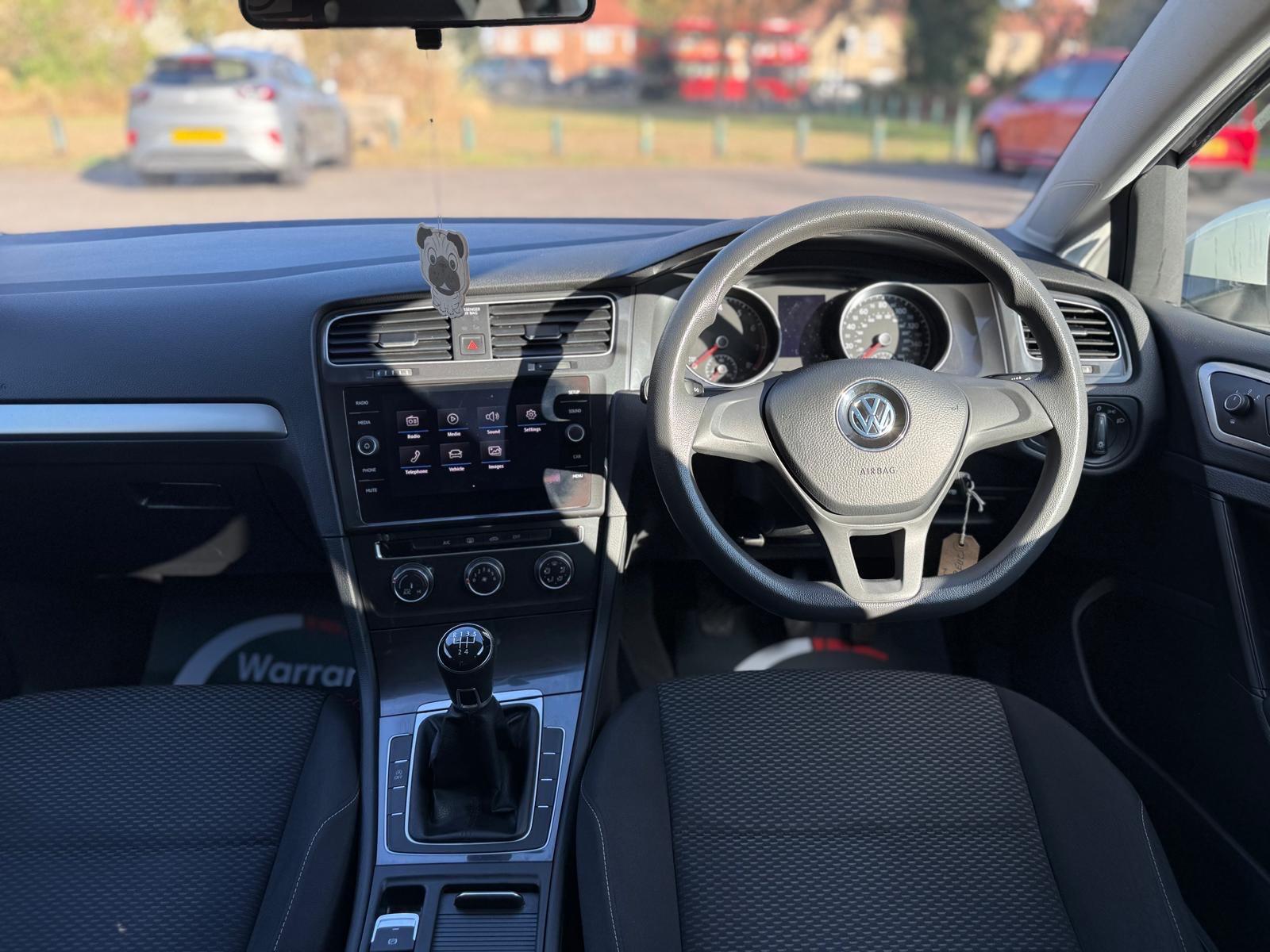 Volkswagen Golf view 27