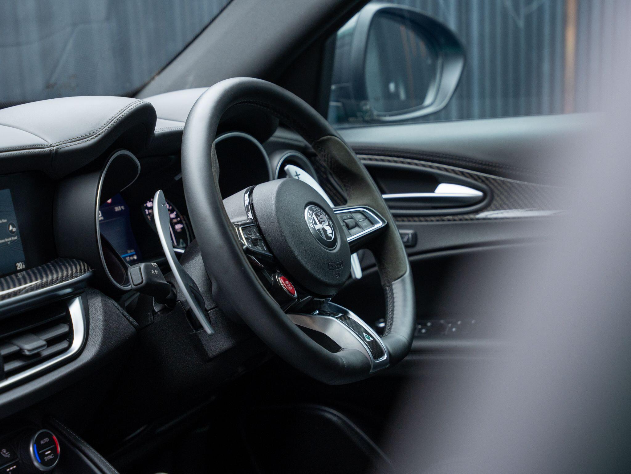Alfa Romeo Stelvio view 52