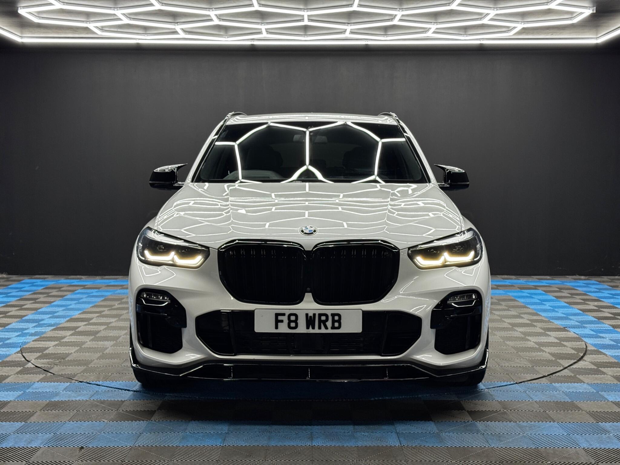 BMW X5 view 2