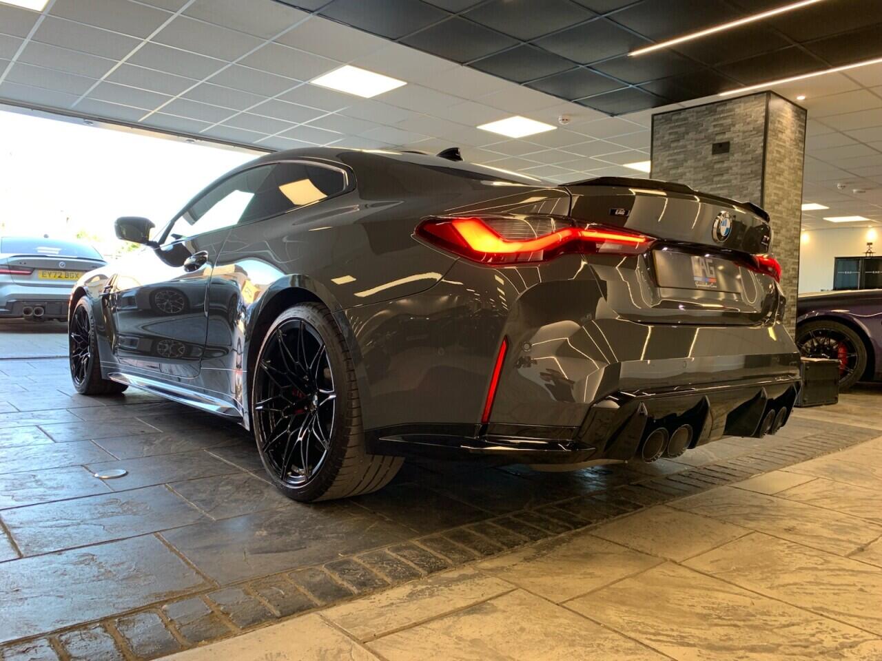 BMW M4 view 18