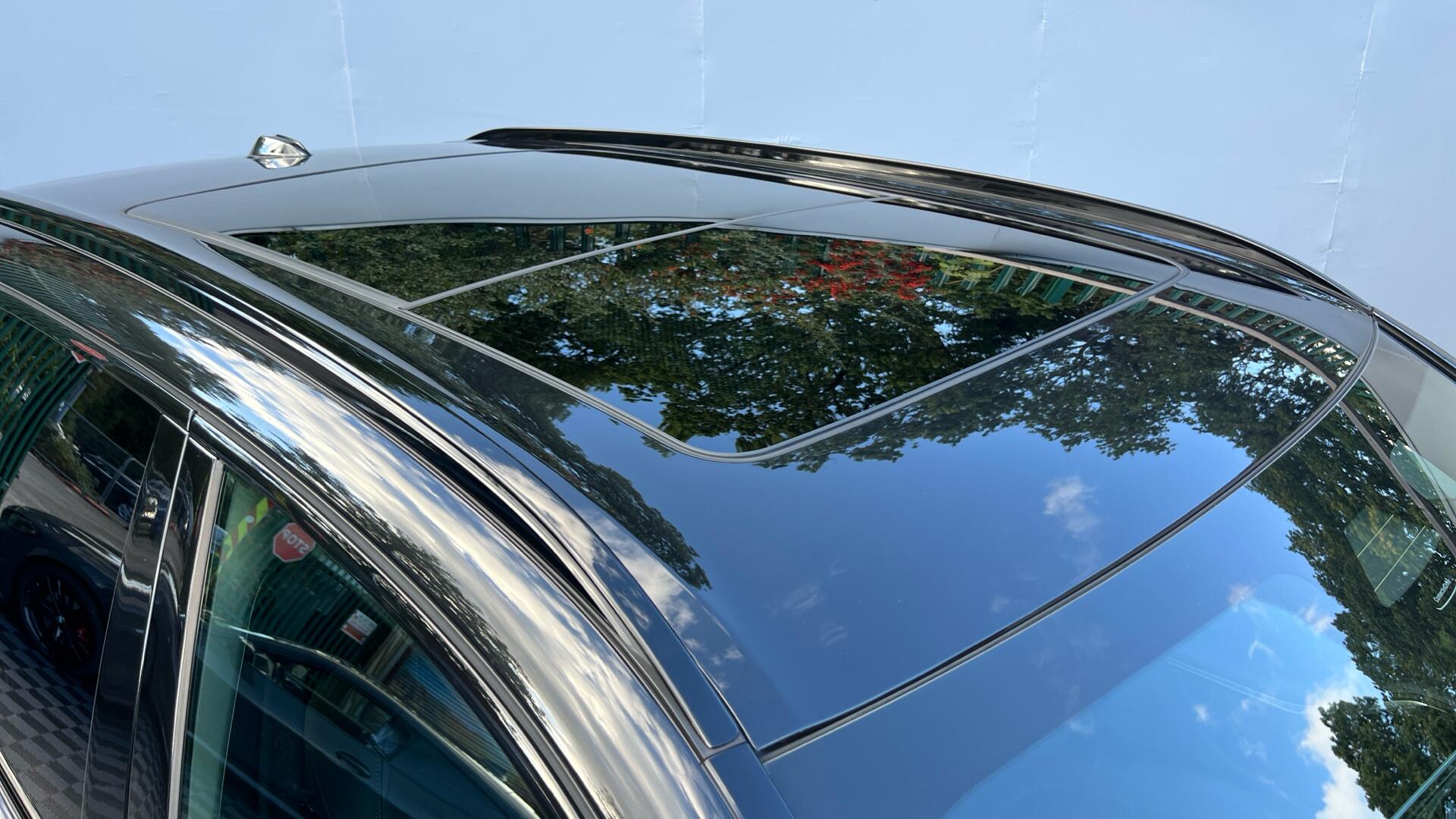 BMW X5 view 21