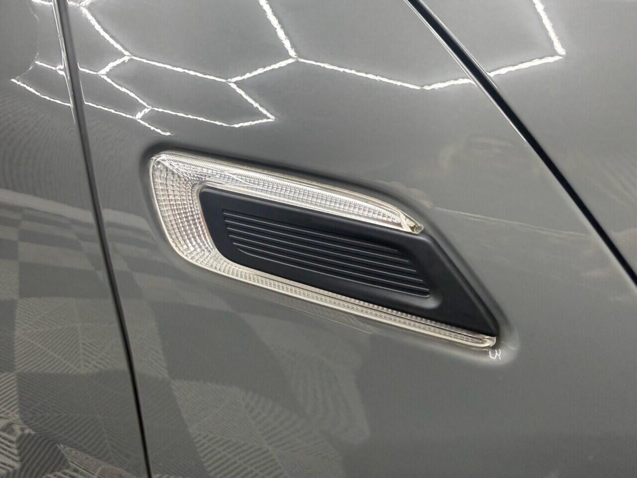 Mini Clubman view 29