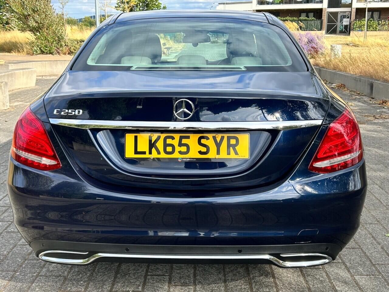 Mercedes-Benz C-Class view 10