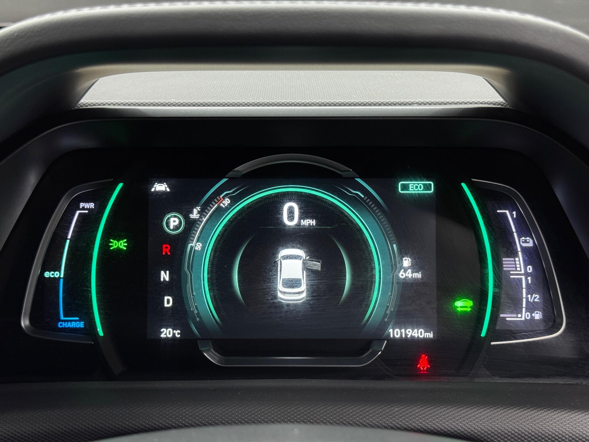 Hyundai Ioniq view 21