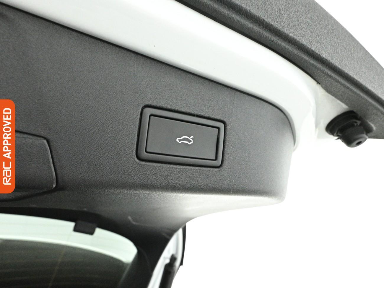 Volkswagen Id.4 view 16