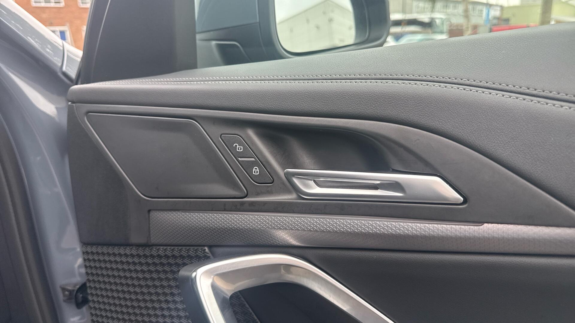 BMW X1 view 38