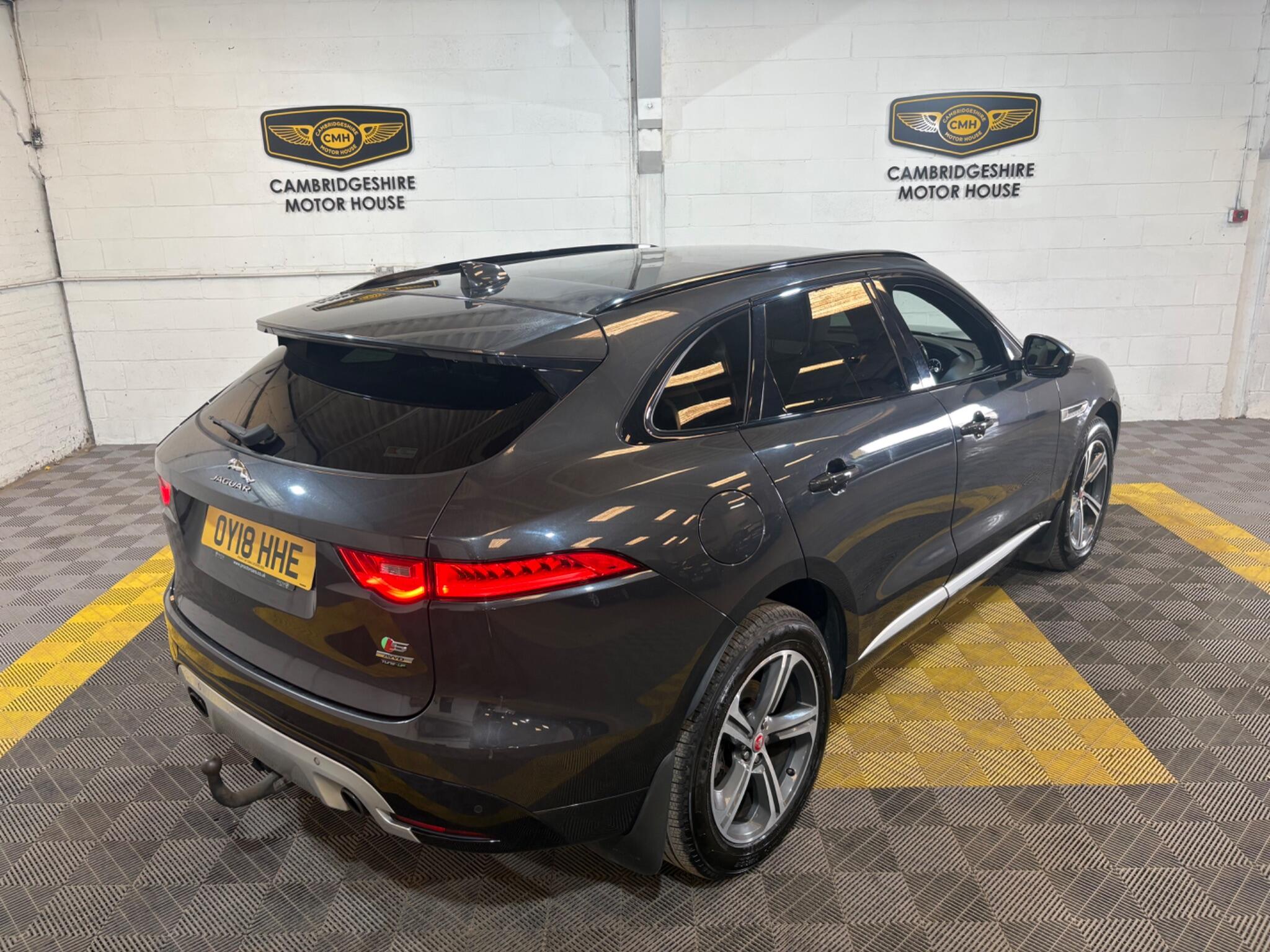 Jaguar F-Pace view 15