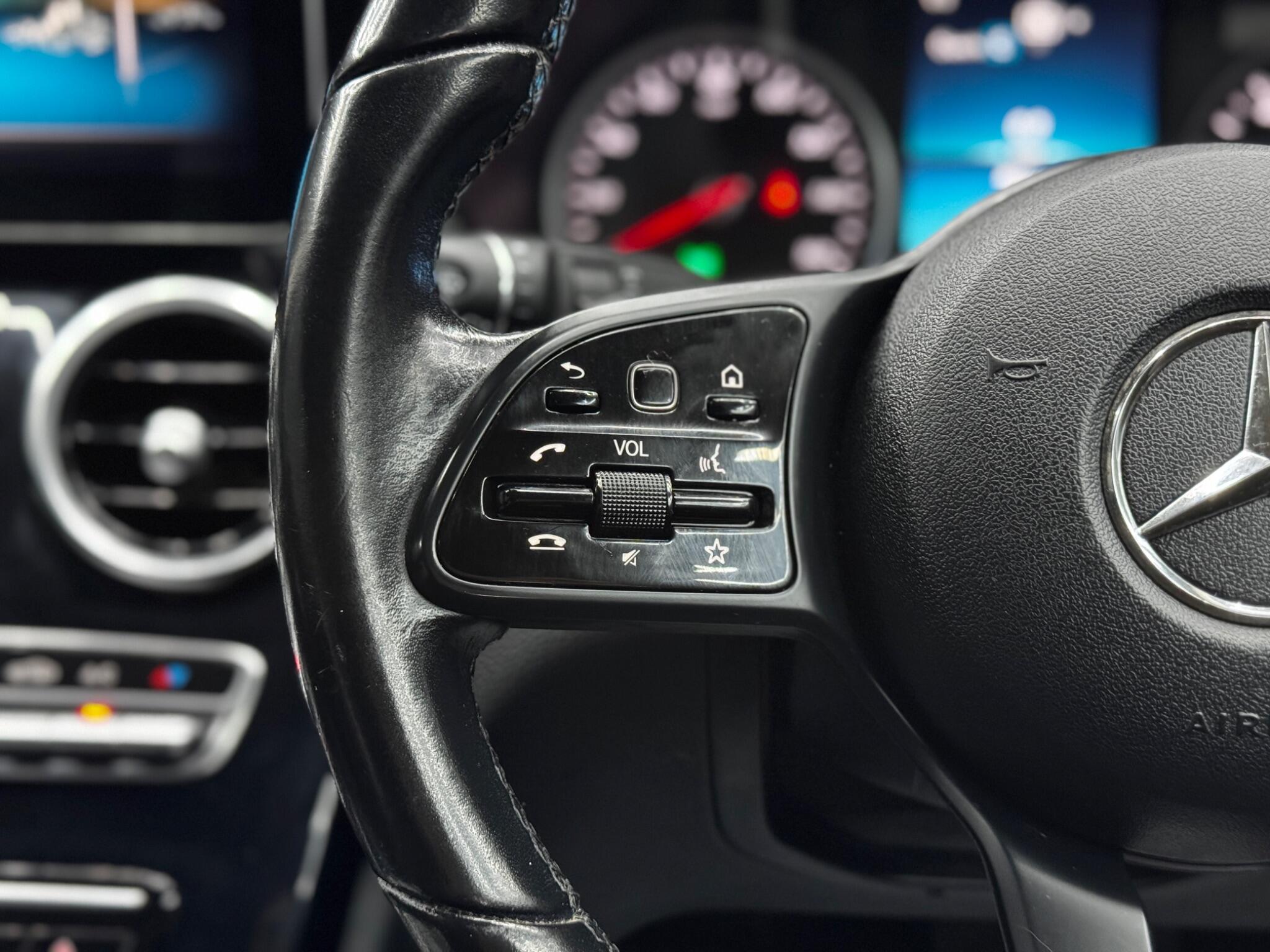 Mercedes-Benz C-Class view 20