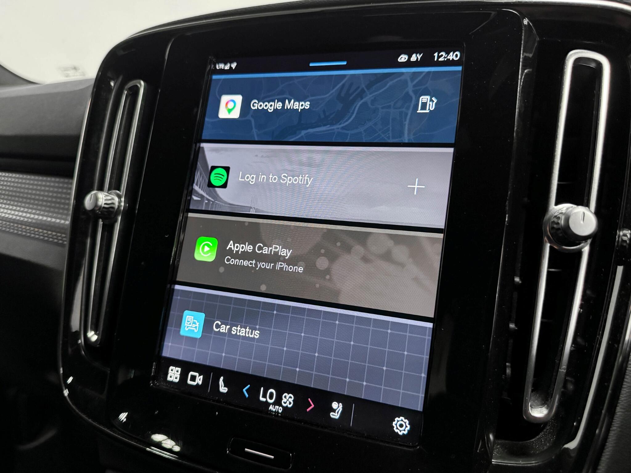 Volvo XC40 view 41