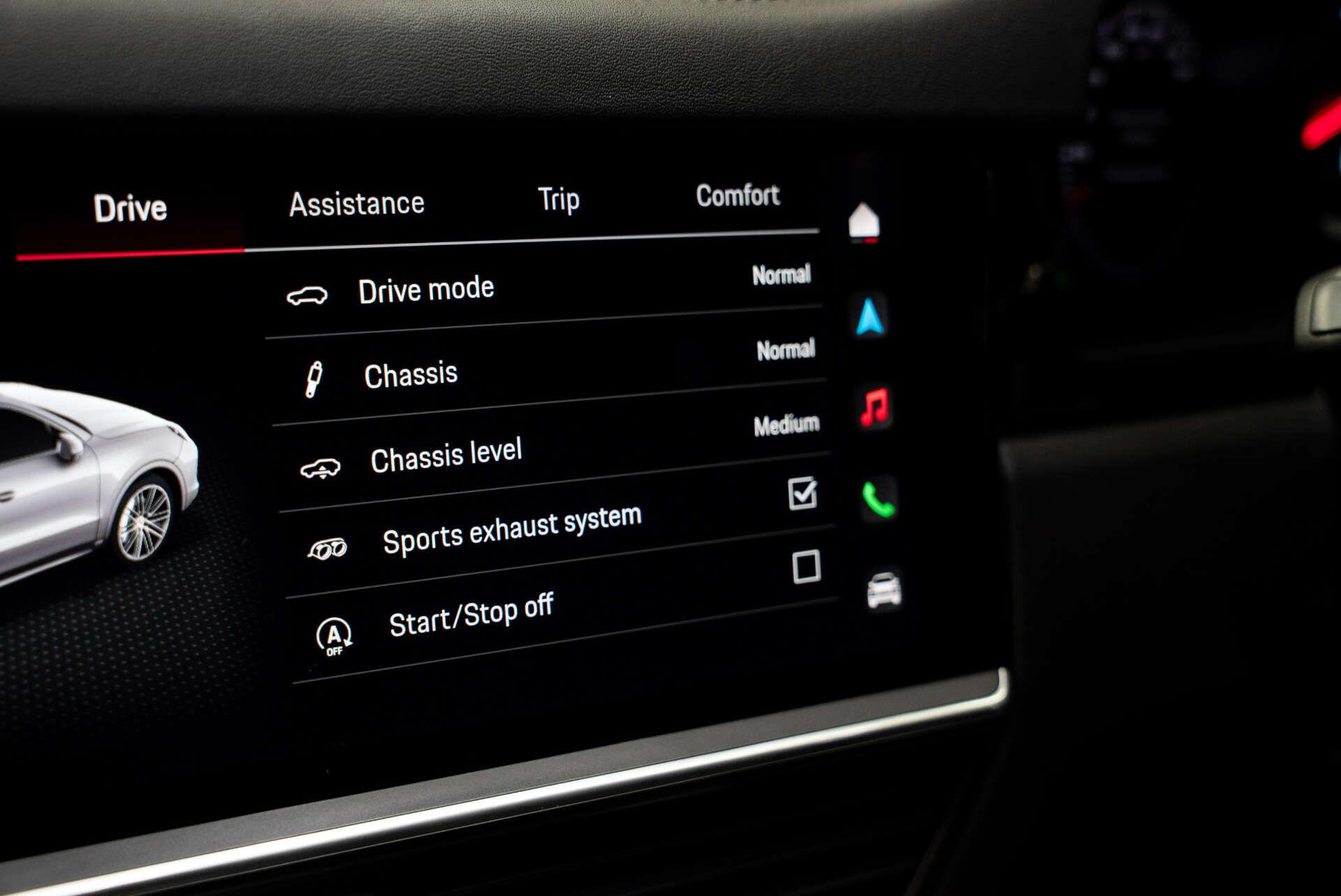 Porsche Cayenne view 27