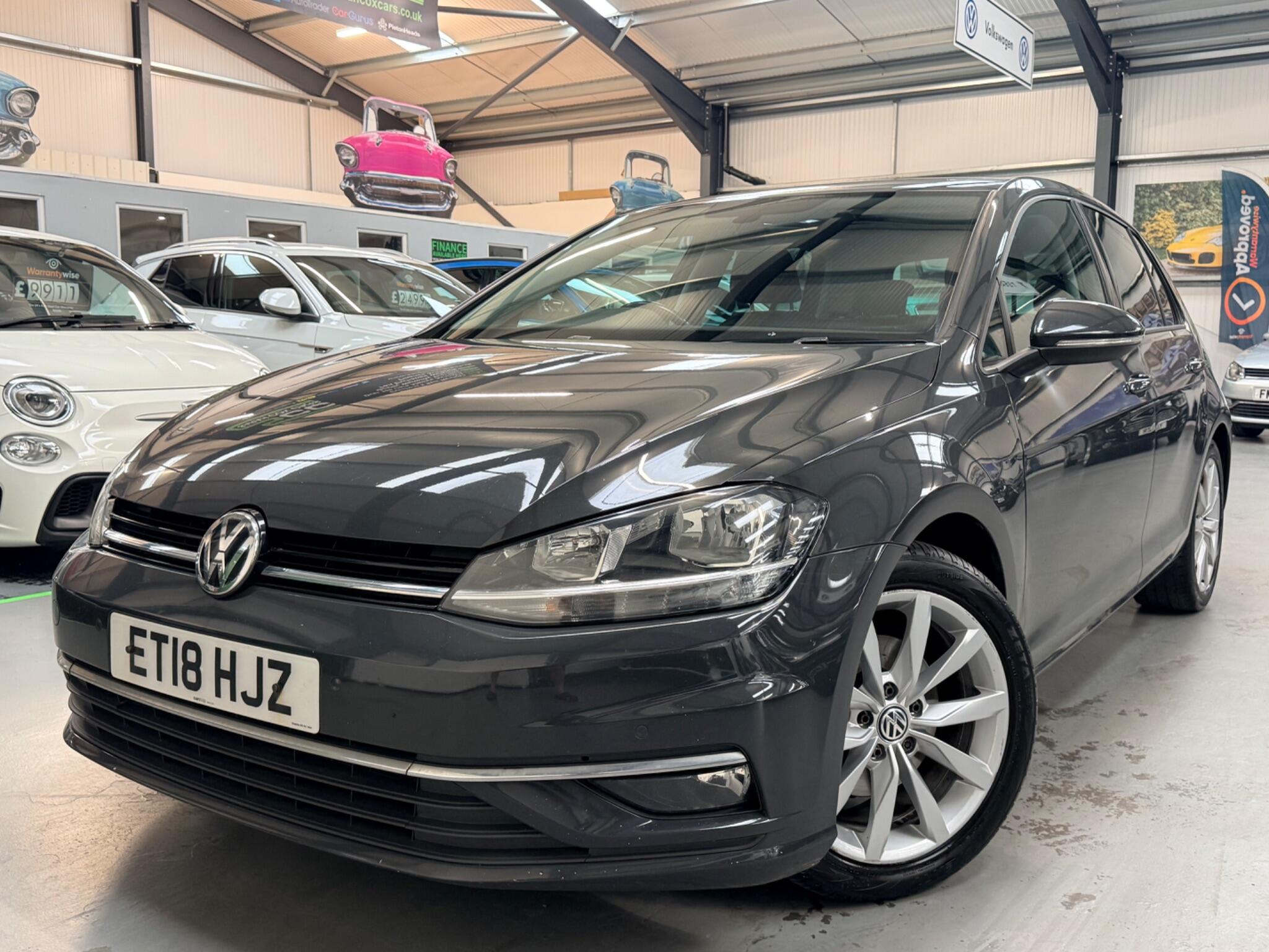 Volkswagen Golf view 5