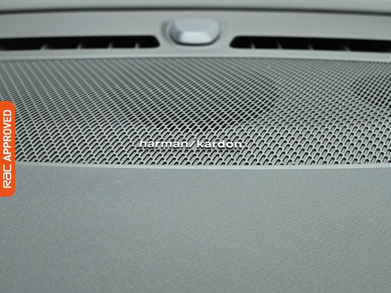 Volvo C40 view 24