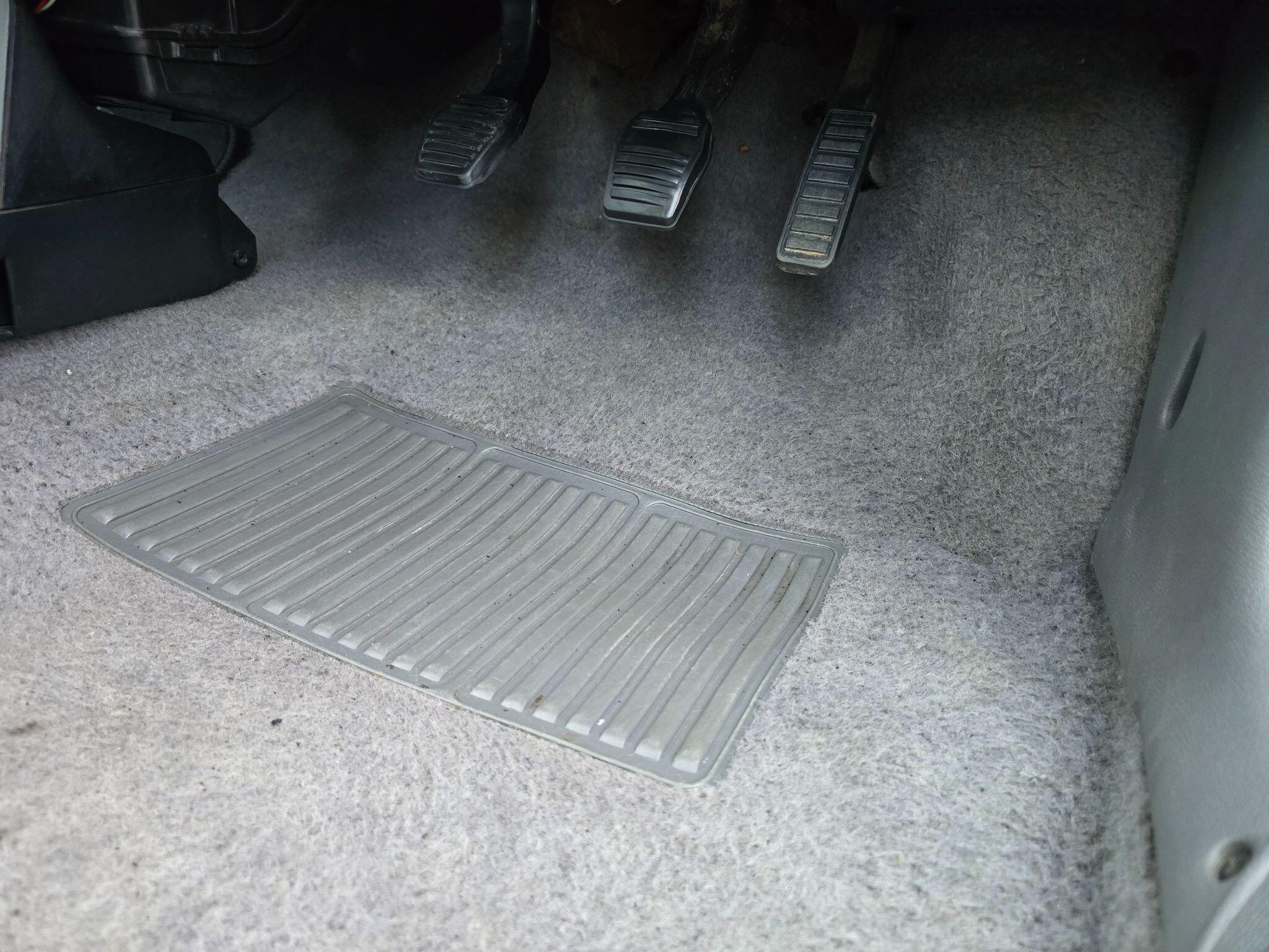 Ford Fiesta view 21