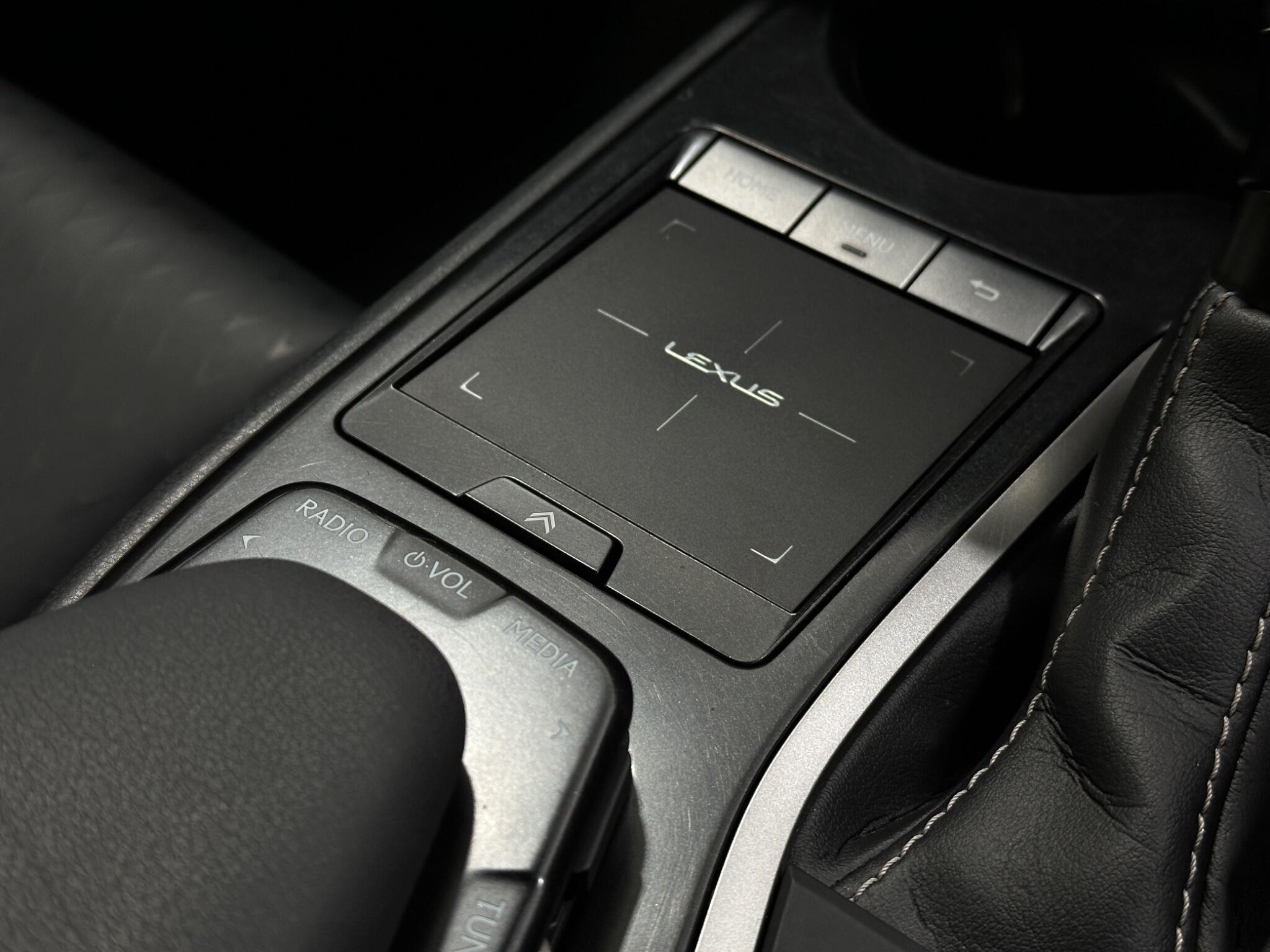 Lexus UX view 20