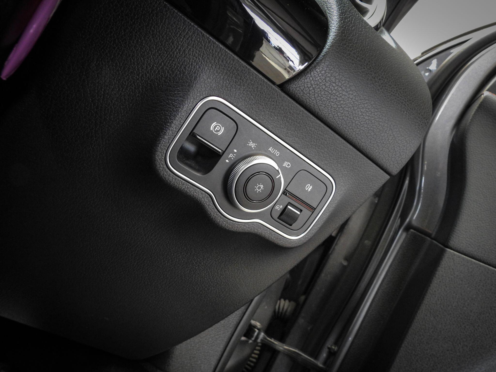 Mercedes-Benz Eqa view 34