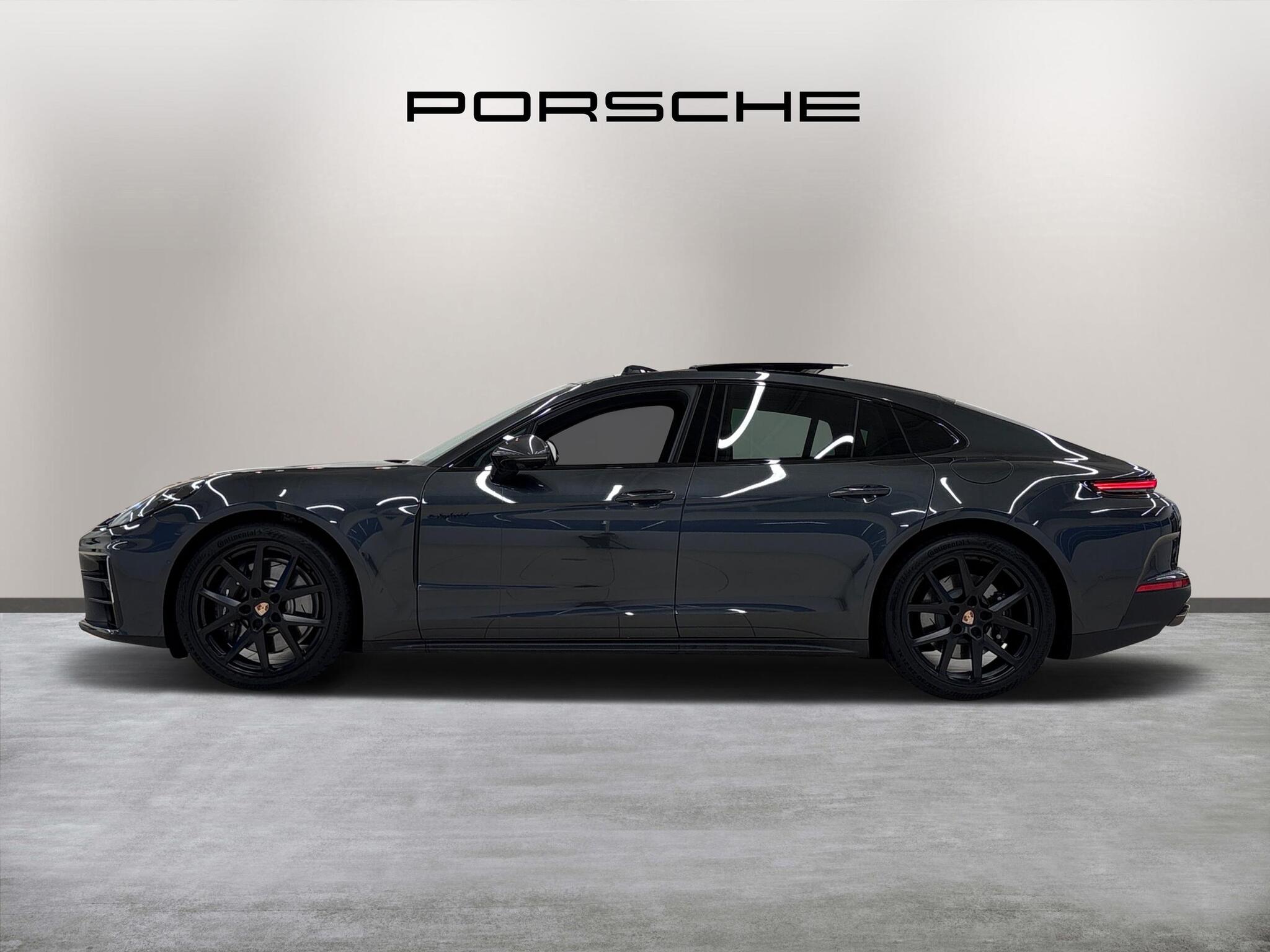 Porsche Panamera view 4