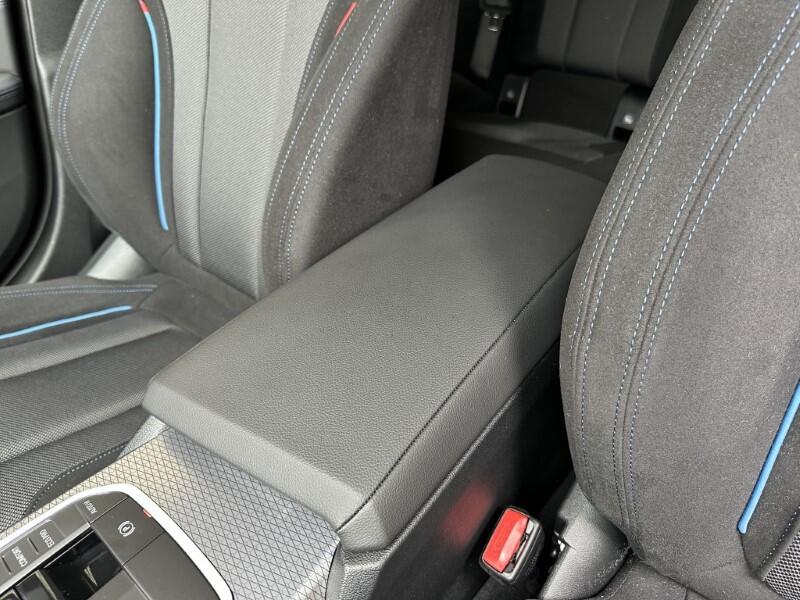 BMW i4 view 37
