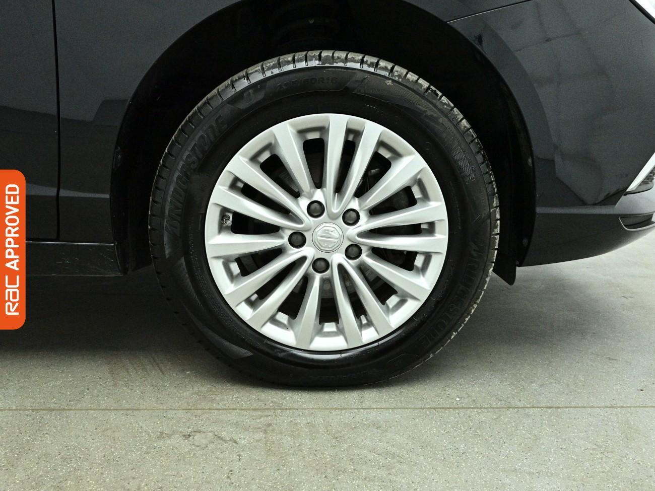 MG MG5 view 29