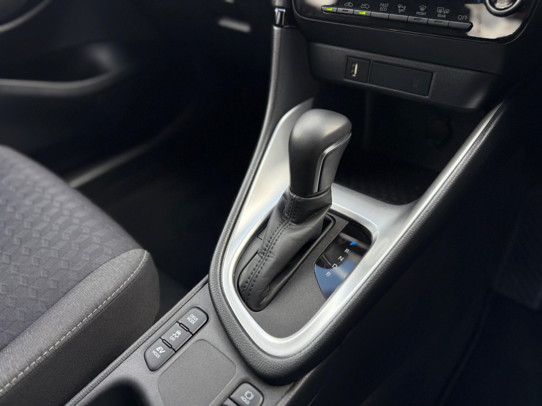Toyota Yaris view 48